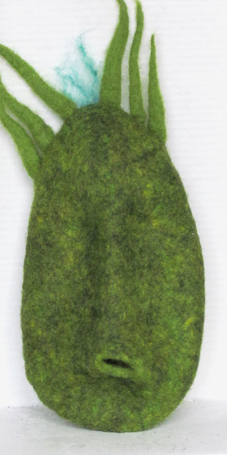 Tolle Wolle-Filzmasken aus grüner Wolle, Karin Twelkemeier